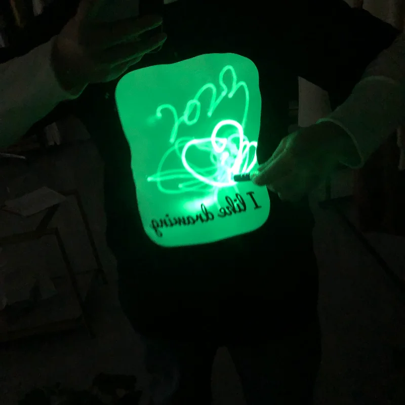 E-BAIHUI ManT-shirts Interactive Glow Mens Black Tshirts In Dark T-Shirt Graffiti Painting Summer Family Clothes with Light Chic