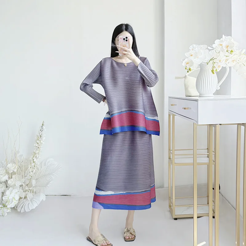 Model Miyake Pleated Counter Fashion Warna Tabrak Kotak-kotak Elegan Atasan Musim Semi + Rok Lipit Set Dua Potong Musim Panas Baru 2025