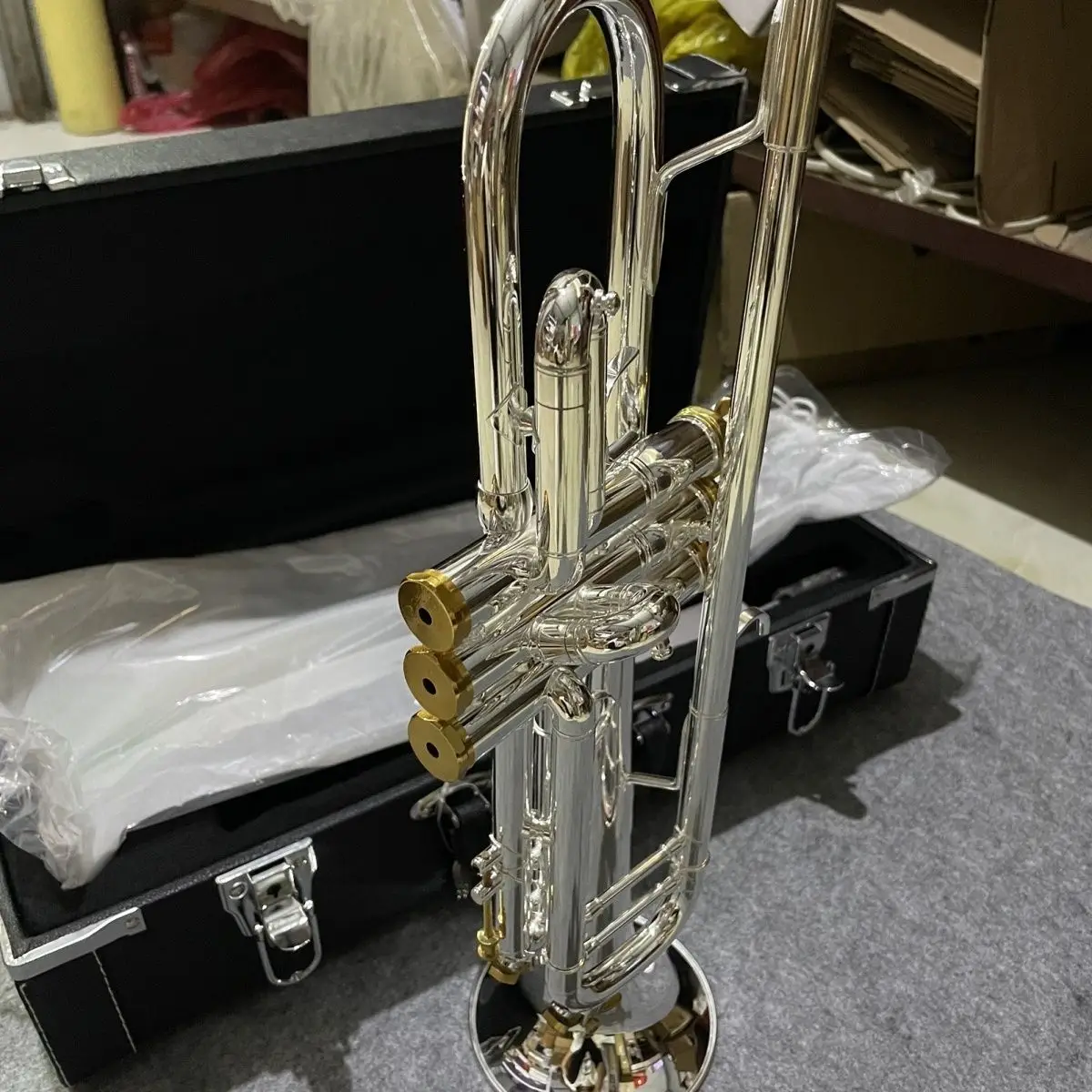 Trumpet b-flat YTR-8335GS two-color silver body gold key professional examination playing instrument