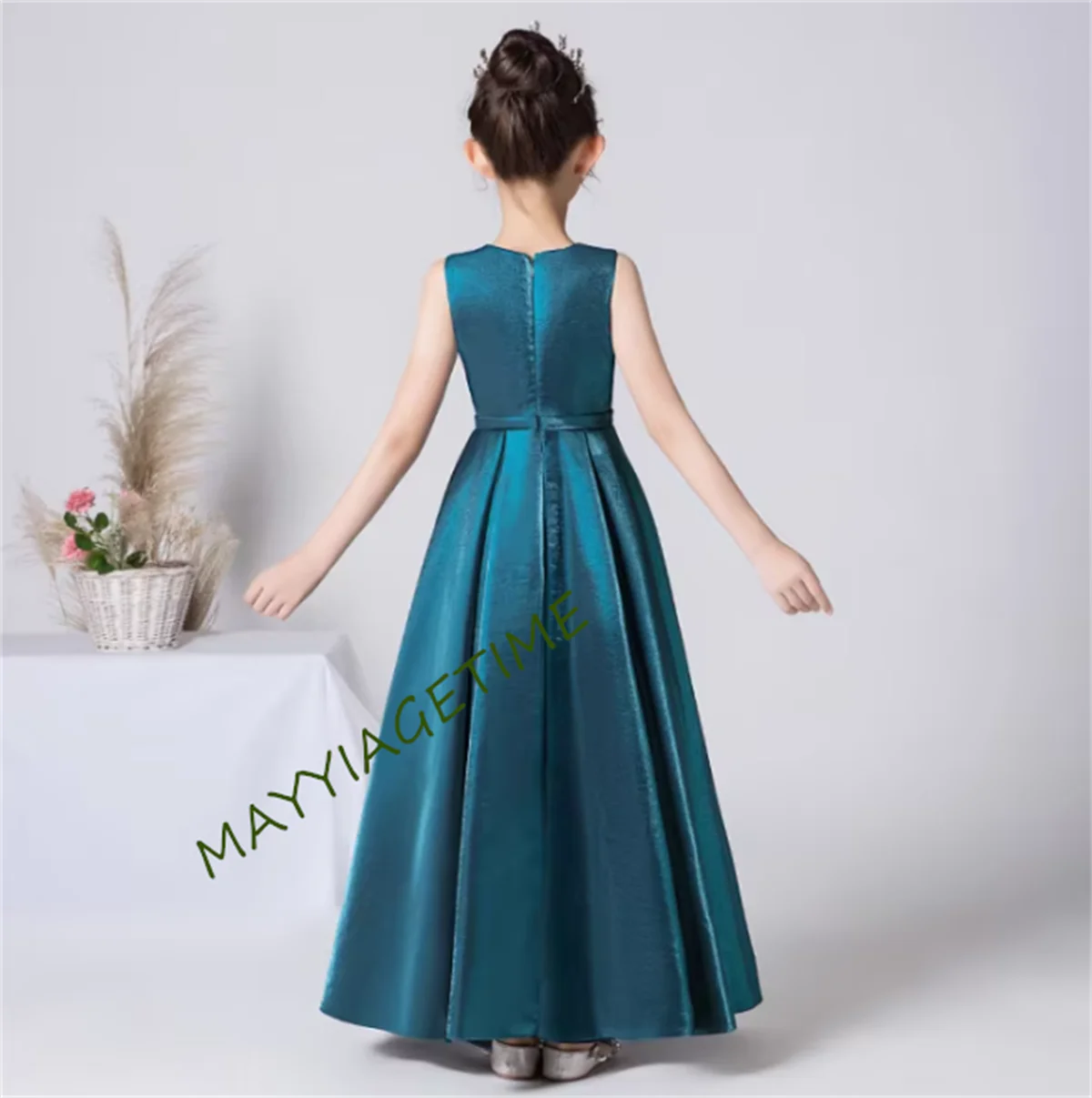 

Customized Sleeveless Flower Girl Dresses Party Dress For Girl Satin Junior Concert Formal Elegant Banquet Gowns