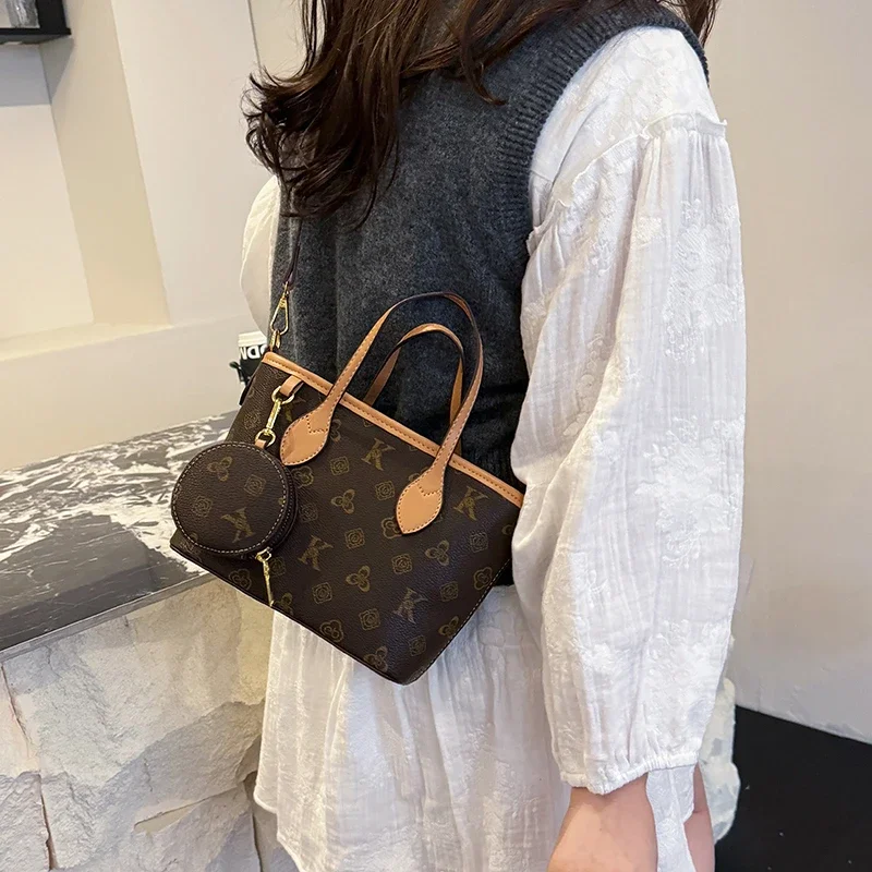 

High-End Luxury Designer Minimalist Diaper Bags For Women Elegant Leather Tote Shoulder Bag Large Capacity Fashionable