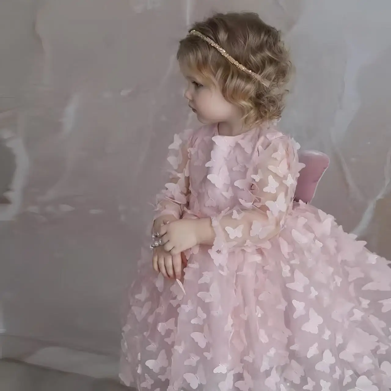 2024 Kinderkleid mit Blasenärmeln und dreidimensionalem Schmetterlingsdesign, flauschiges Prinzessinnenkleid, rückenfreies Performance-Outfit