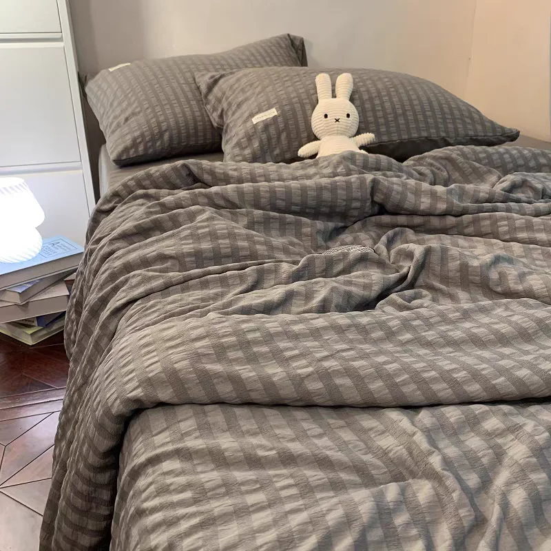 

Simple Japanese Sle Air Conditioner Quilt Summer Cool Cotton Waable Four Piece Set Puff Color Home Textile