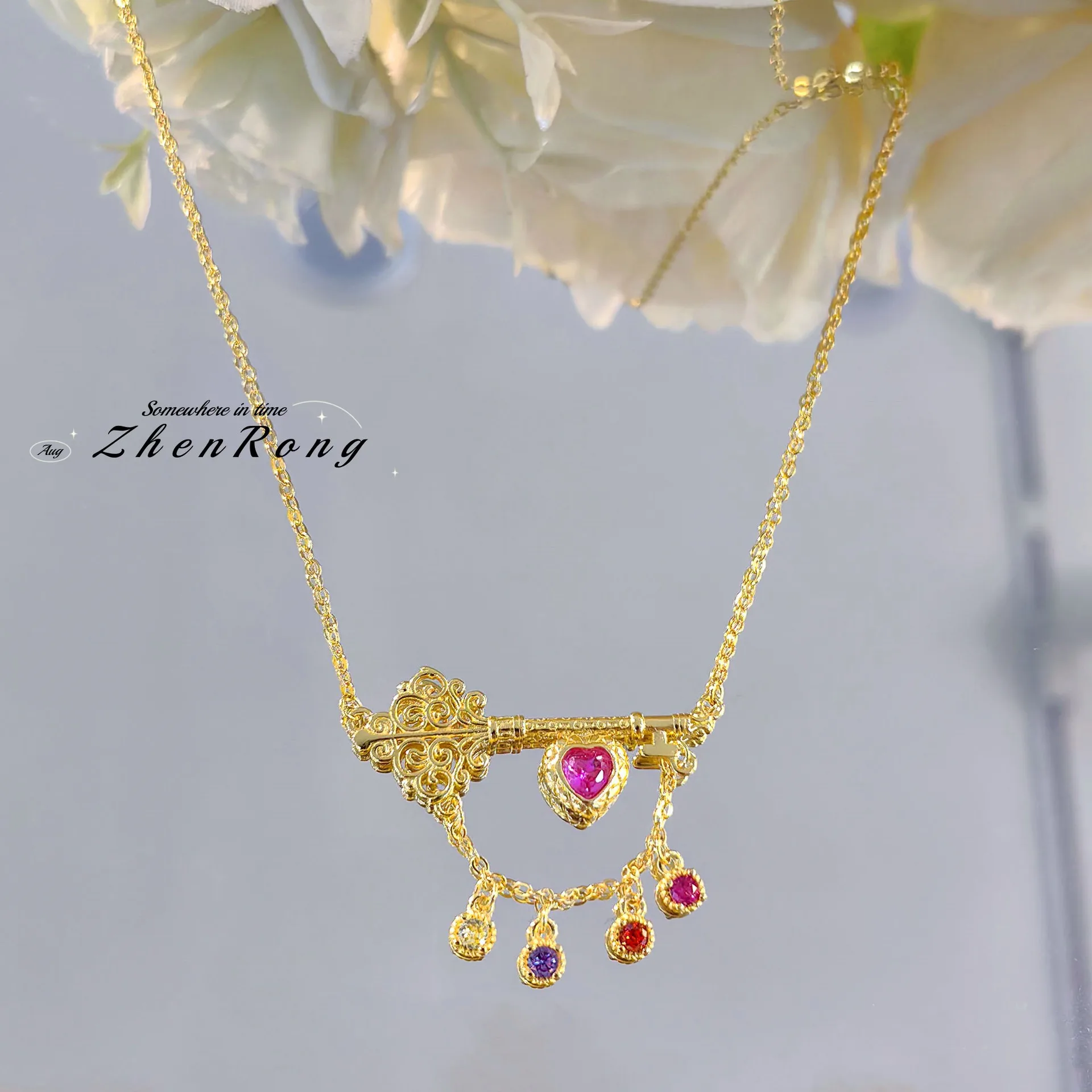 Vintage Medieval Style Jewelry Key Design Gold Color Pendant Necklaces Inlaid Colorful Zircon Crystal Clavicle Chain For Women