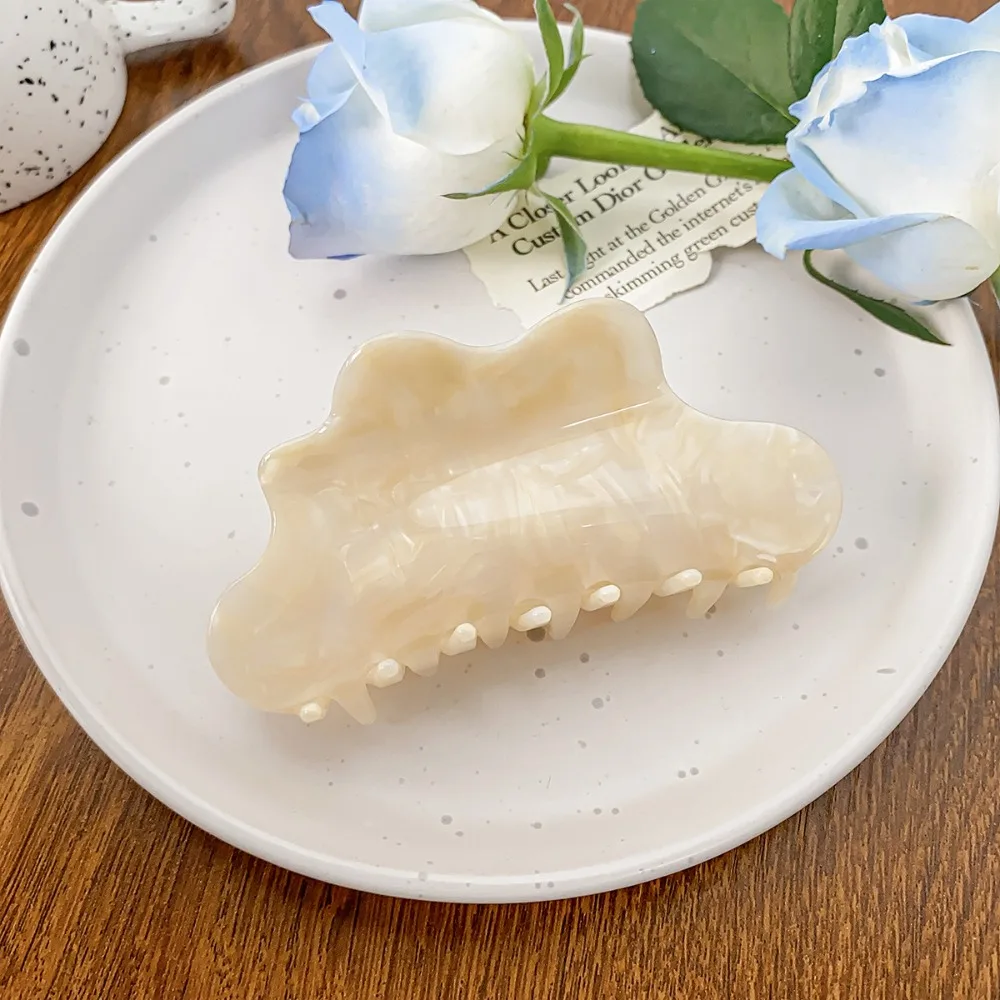 

Solid Color Fresh Acetate Hair Claw Leopard Printing Hair Clip Cloud Shape Shark Clip Shark Clip Headwear