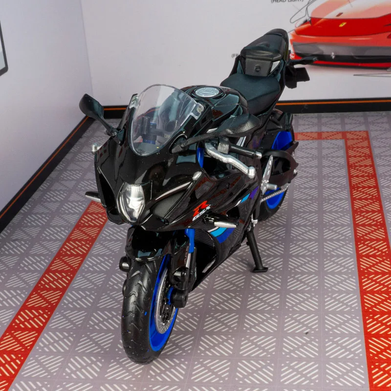 

CCA 1:12 Suzuki GSX-R1000 motorcycle alloy car model ornaments suitable for collection and as a birthday gift for friends