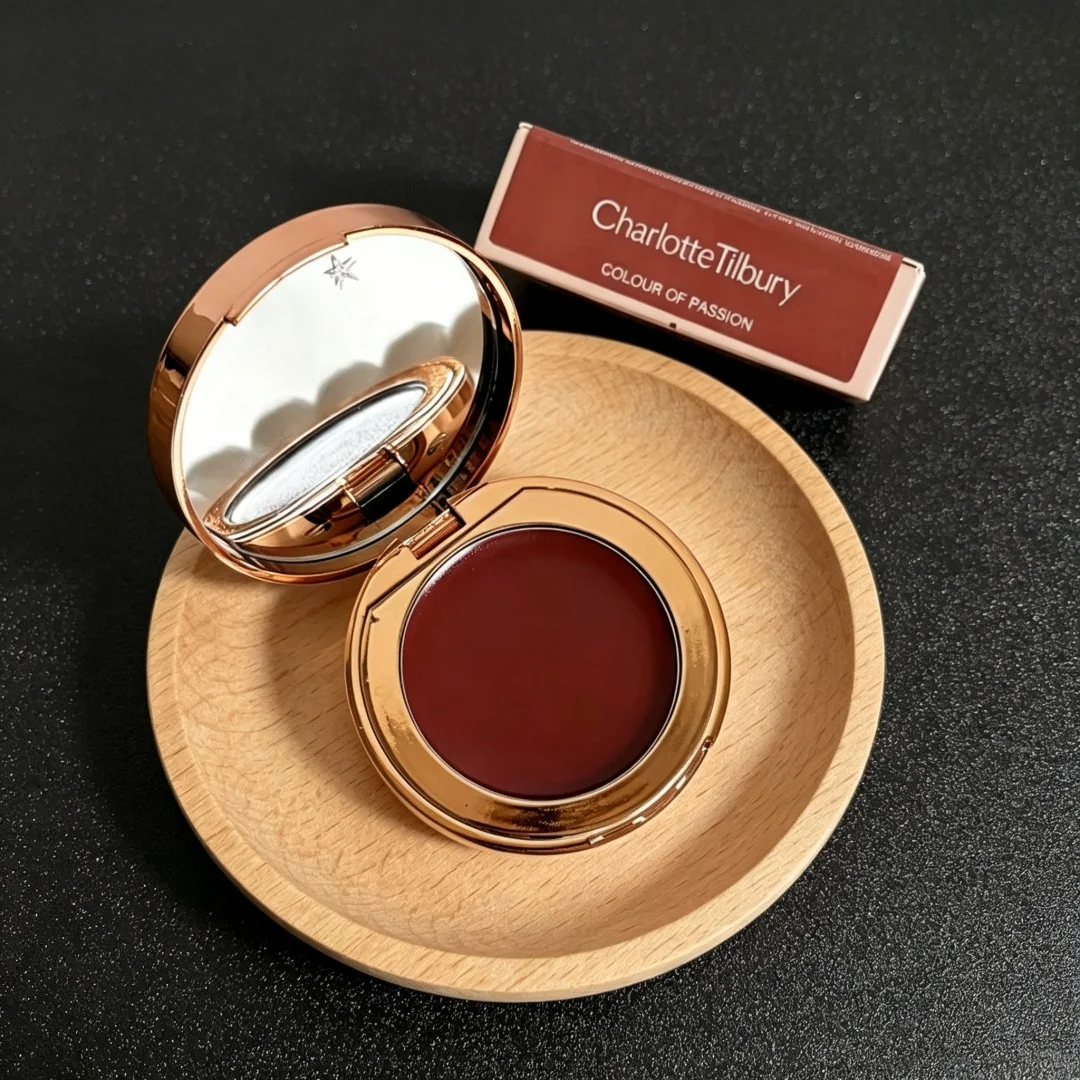 Charlotte Tilbury 4-Farben-Lidschatten-Set, hochpigmentiert, mischbar & Blush-Stick, ultra-feuchtigkeitsspendend, Glow & Lipgloss, Spiegel, aufpolsternd, langanhaltend