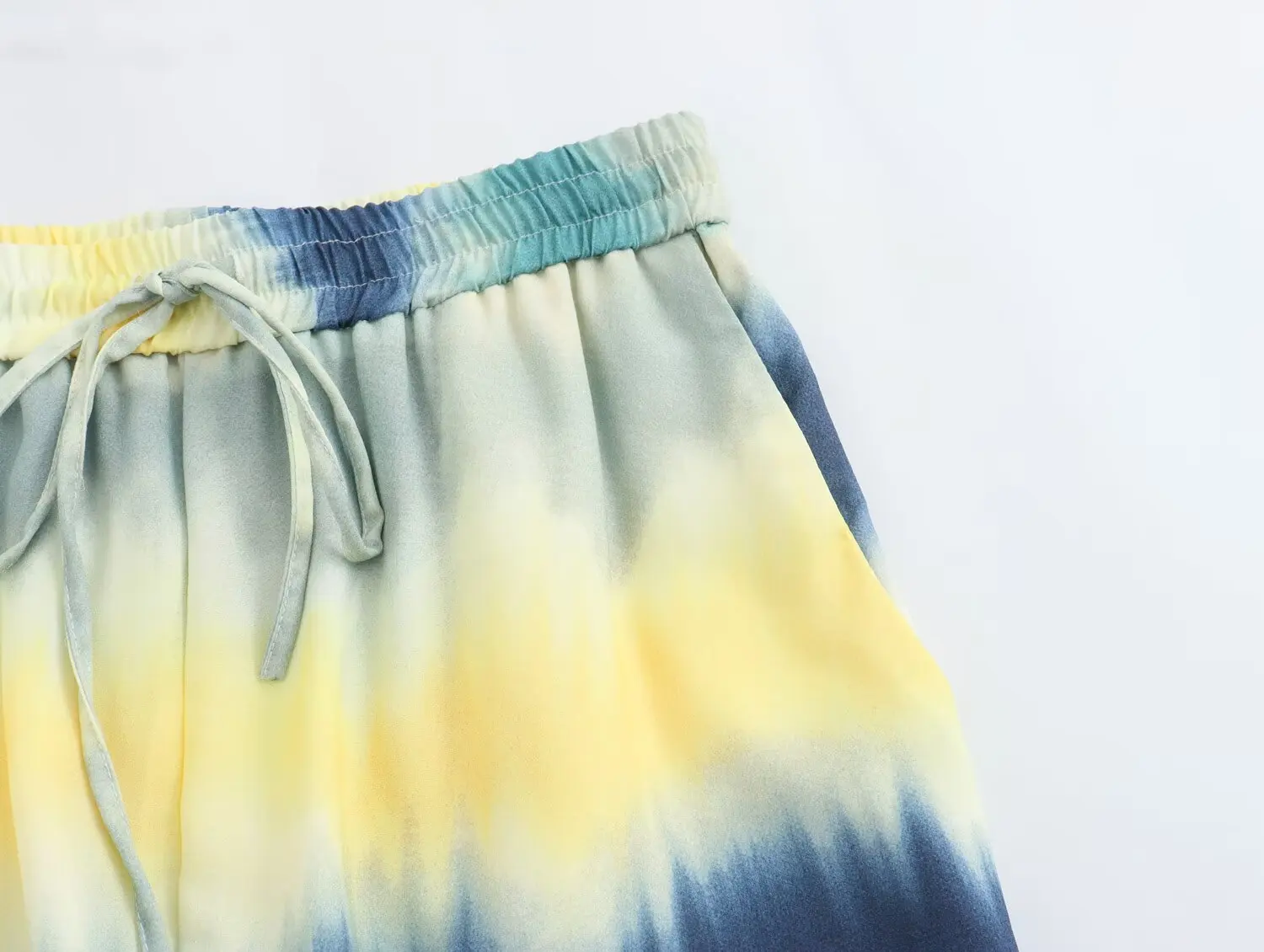 2025 new women's clothing European and American style fashionable tie-dye printed loose high waist trousers