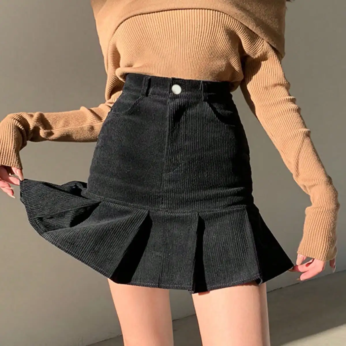 

Korean Chic Retro Corduroy Pleated Skirt Women's Autumn and Winter Skirt Slimming Look Short Skirt High Waist A-Line Hip Skirt