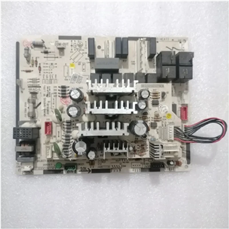 

New for Gree air conditioner 30138218 motherboard M8273 GRJ827-A circuit board