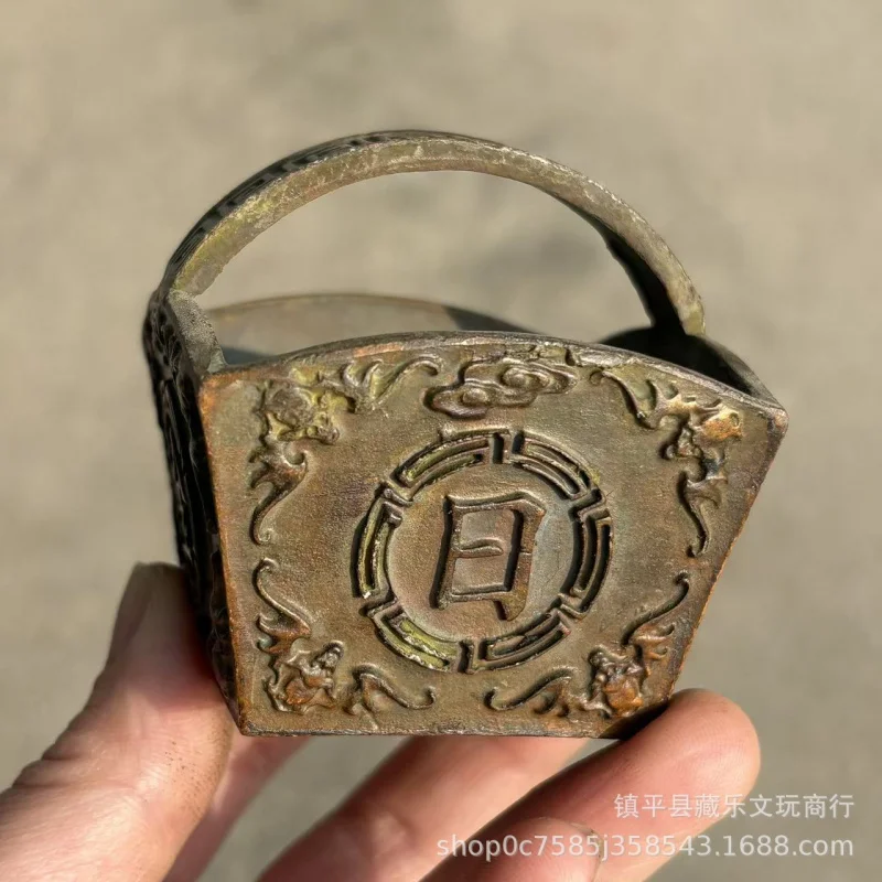 Antique Bronze Ornaments: "Daily Fortune Wealth" - Creative Decorative Treasure Basin for Home and Office Desktop Decoration