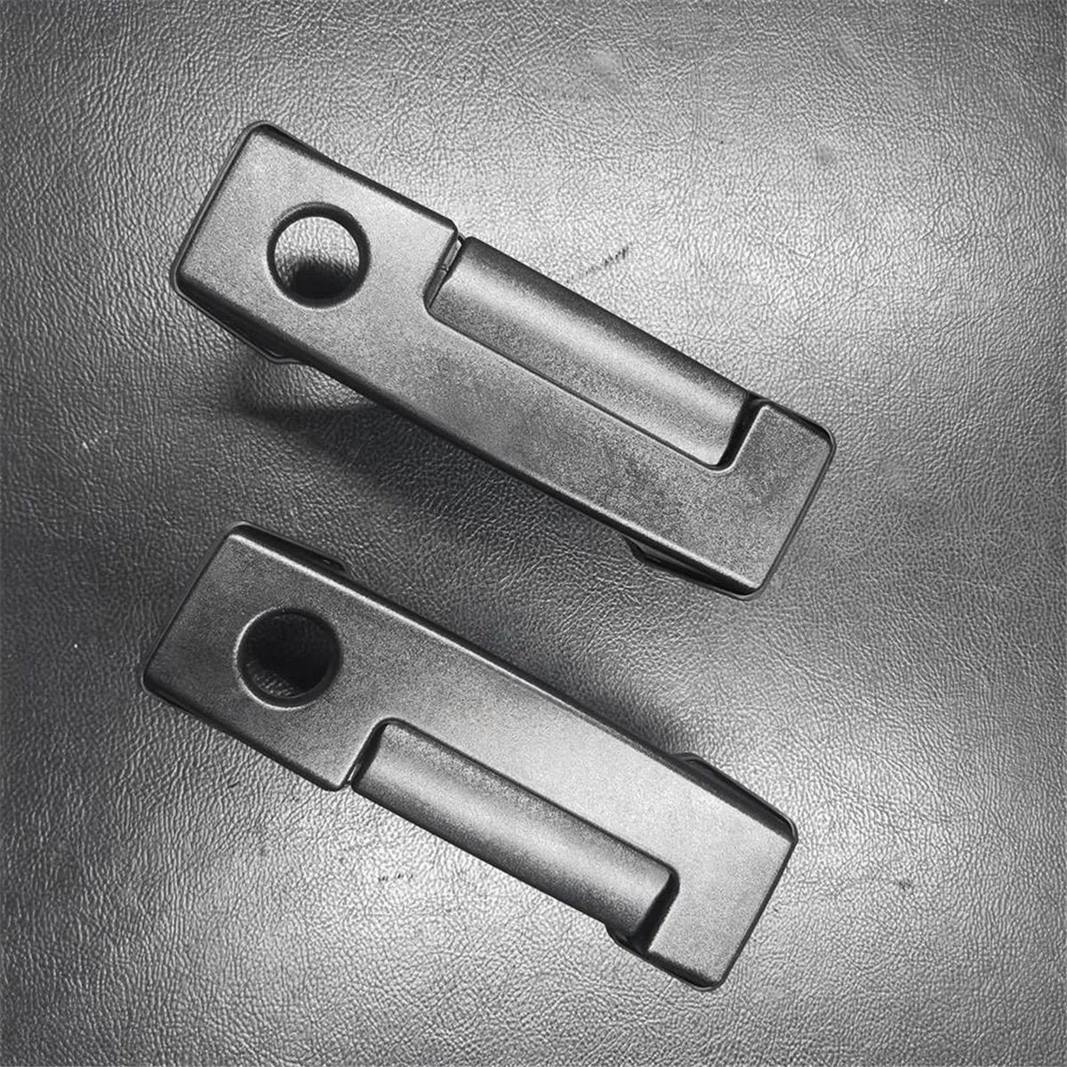 Left and Right Side Power Sliding Door Outer Handle Black 82607-VW000 82606-VW000 for Nissan Urvan E25 Nv350 E26