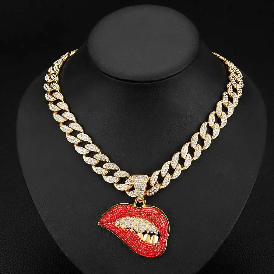 

Sexy Red Lip Alloy Pendant Cuban Chain Nelace Hip Hop Sle Breathable Me Dog Tag Nelace for Men And Women