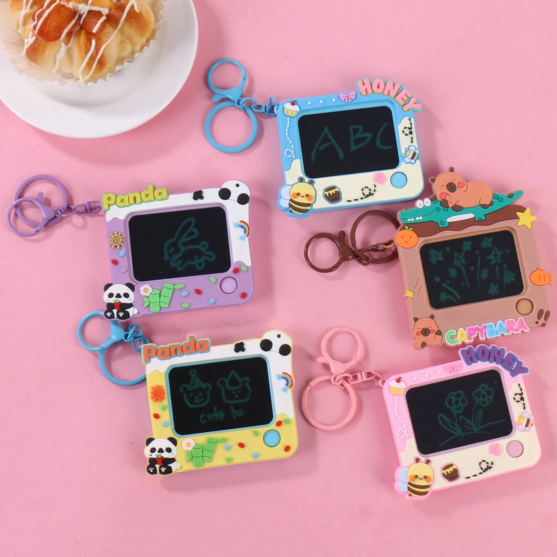 Porte-clés abeille mignon et exquis, planche à dessin avec labyrinthe Simple, jouet de jeu, breloque pour sac à dos, porte-clés de voiture pour Couple, pendentif, cadeau