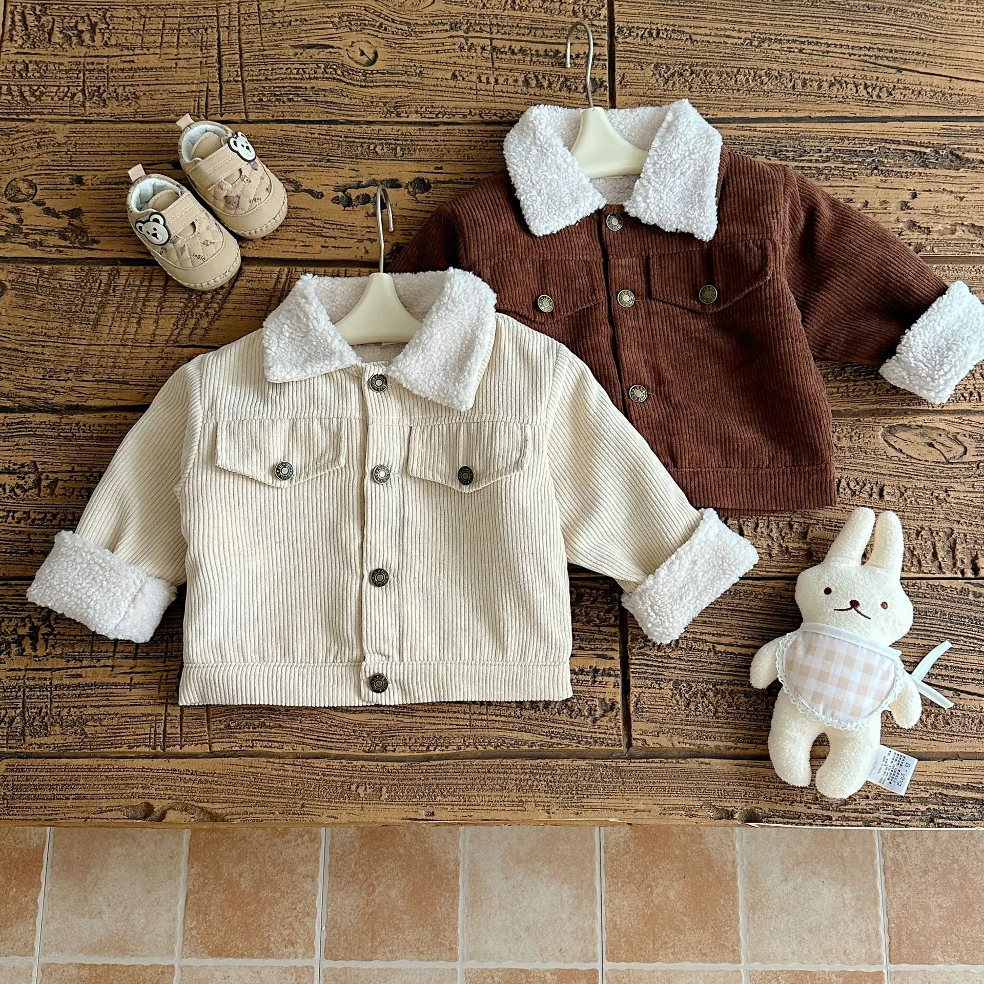 

Children Coat 2025 New Autumn Winter Coat Velvet and Thickened Lamb Wool Baby Clothes Corduroy Versatile Coat