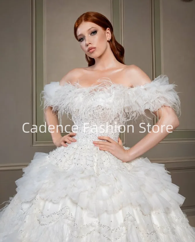 Gaun pernikahan 2025 kustom mewah tanpa tali gaun Prom manik-manik berkilau gaun Orb Multi renda bulu sangat indah