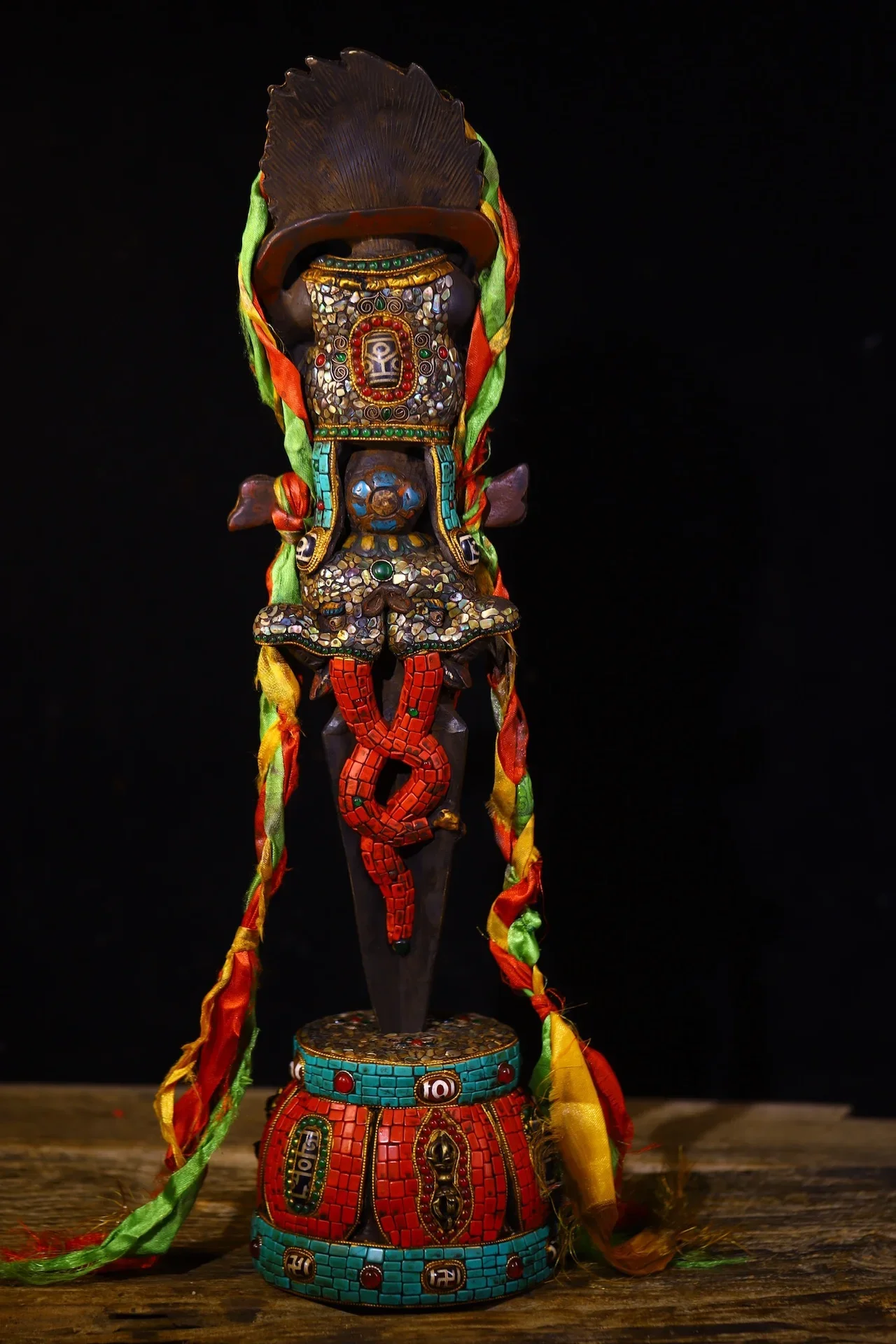 

20"Tibetan Temple Collection Old Bronze Mosaic Gem gZi Beads Turquoise Puma Vajrayana Buddha Vajra Phurpa Amulet Town house