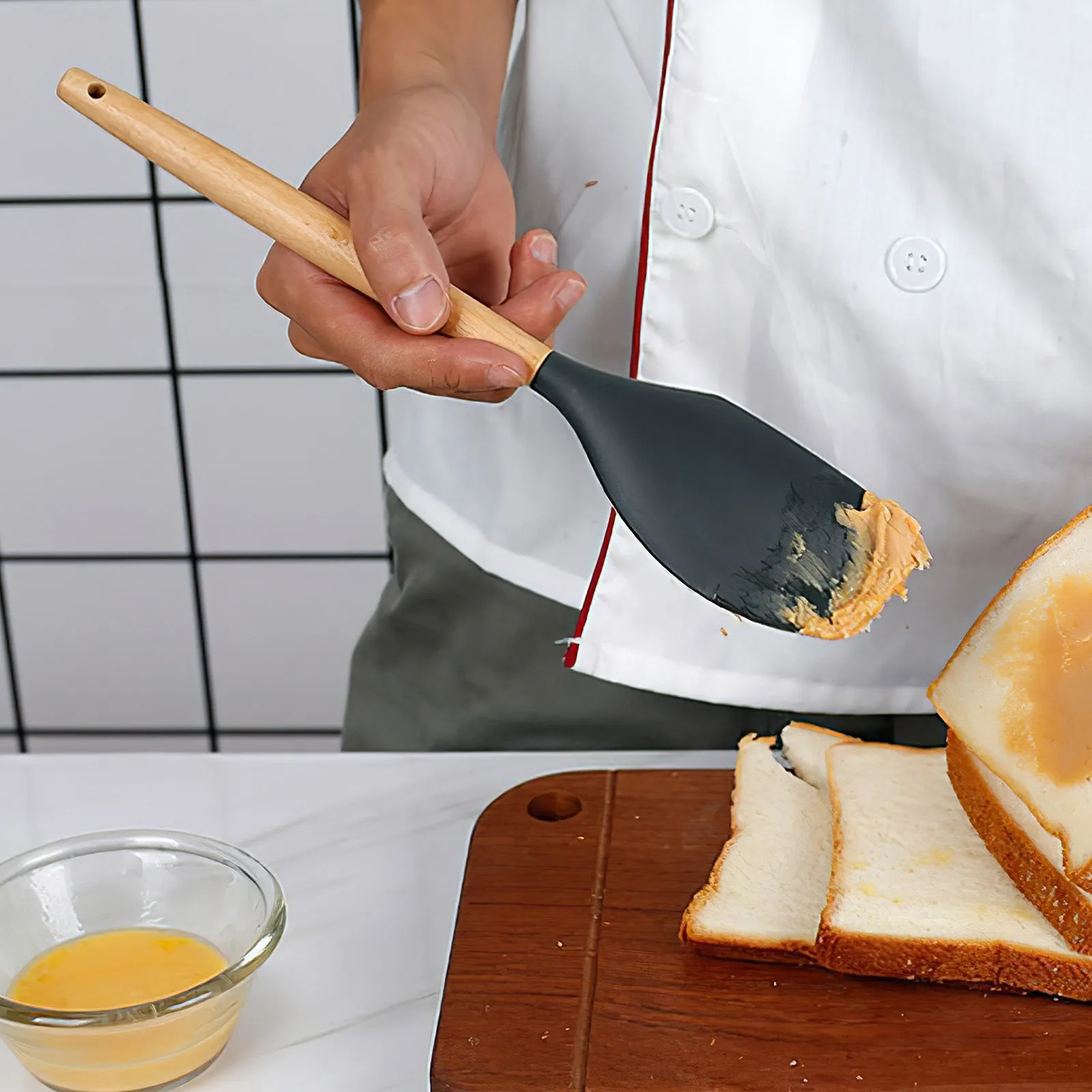 

2Pcs Wood Handle Silicone Spatula Heat-Resistant Non-Stick Kitchen Cooking Spatula Utensil for Baking Mixing Scraping Desserts