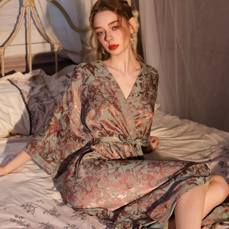 

Женский халат с цветочным принтом, элегантная длинная ночная рубашка, шелковистое атласное домашнее платье для сна, сексуальный халат-кимоно для весны и лета