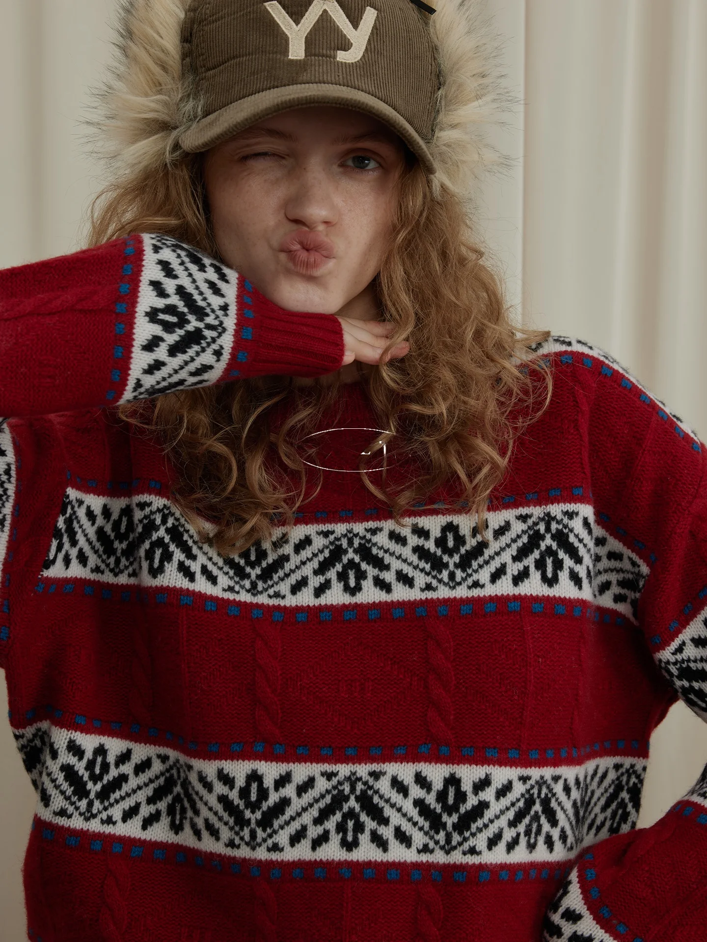 

BMLT Autumn Winter Knitted Woolen Sweater 00% Pure Wool Floral Patterned Red Color Blo Loose Fit round Ne Long Sve