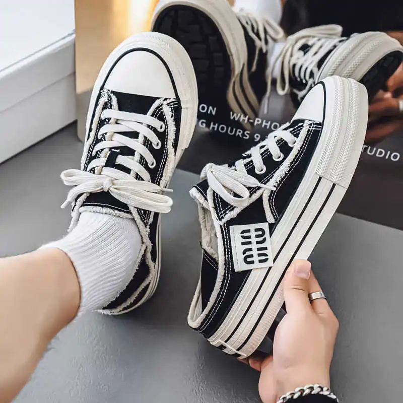 Zapatos bajos de otoño-primavera para hombre, zapatillas deportivas tejidas de 50 tamaños, todas las zapatillas negras, para correr, deporte, precio de tendencia, Tenise interesante