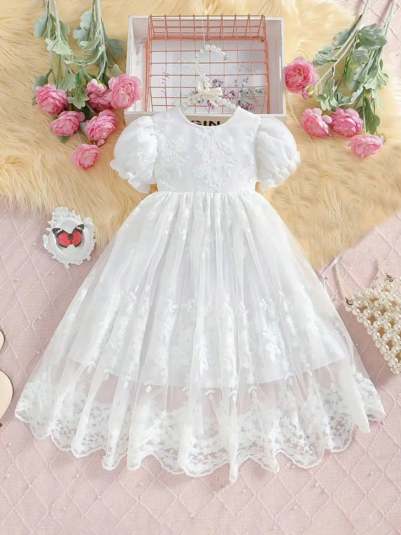 Elegantes Kinderkleid mit V-Ausschnitt, Puffärmeln, lässigem, bequemem Mesh-Rock und Schleifendetail, kurze und lange Ärmeloptionen – Detail 4