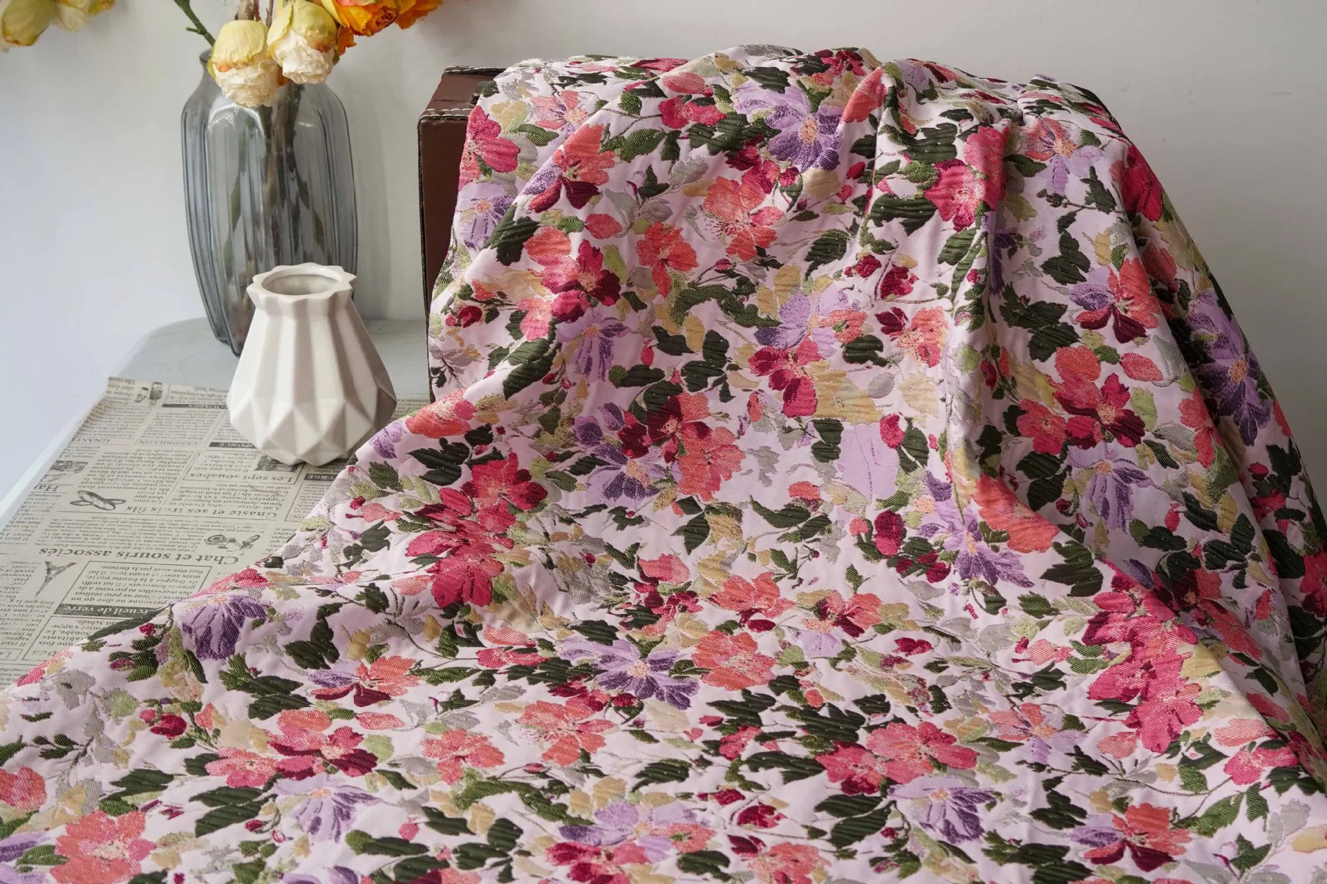 

Embossed Jacquard Fabric Pink Flower Design Sewing Material Cheongsam Dress Garment Fabric 135cm Sold By The Meter