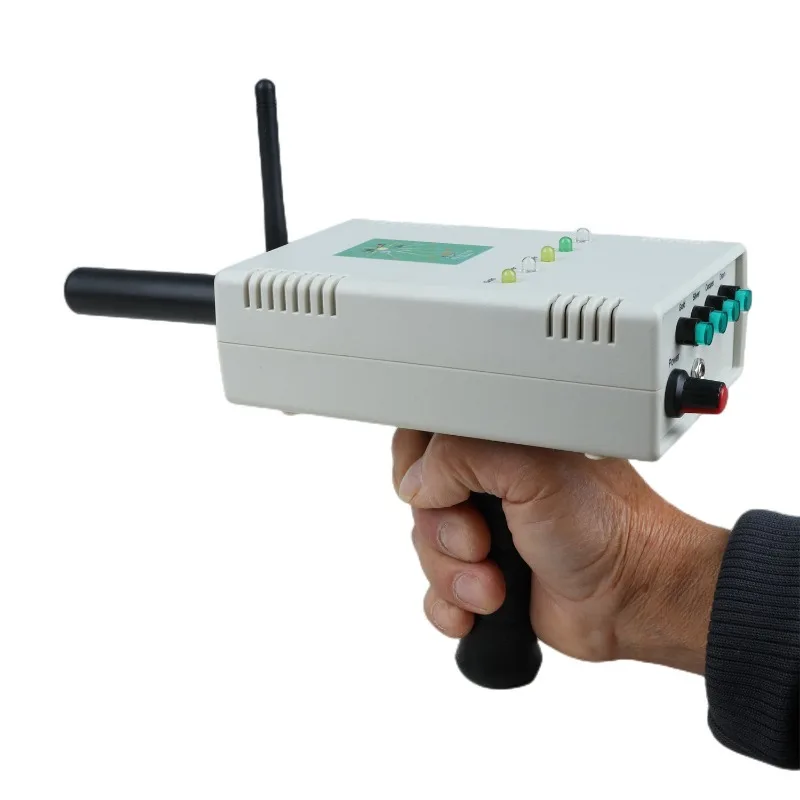 Remote underground metal detector