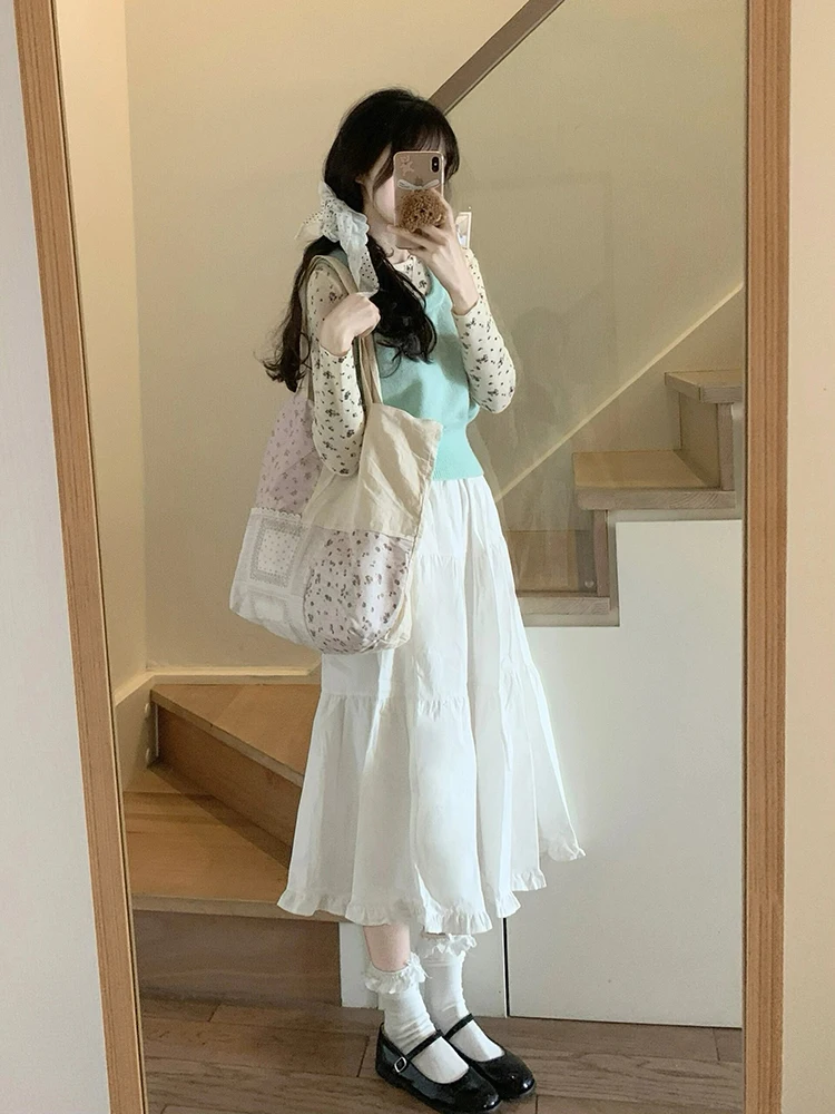 Vintage Casual Knitted Top Women Summer New Neck Sleeveless Slim Classic Vest Korean Fashion Basic Solid Buttons Cardigans