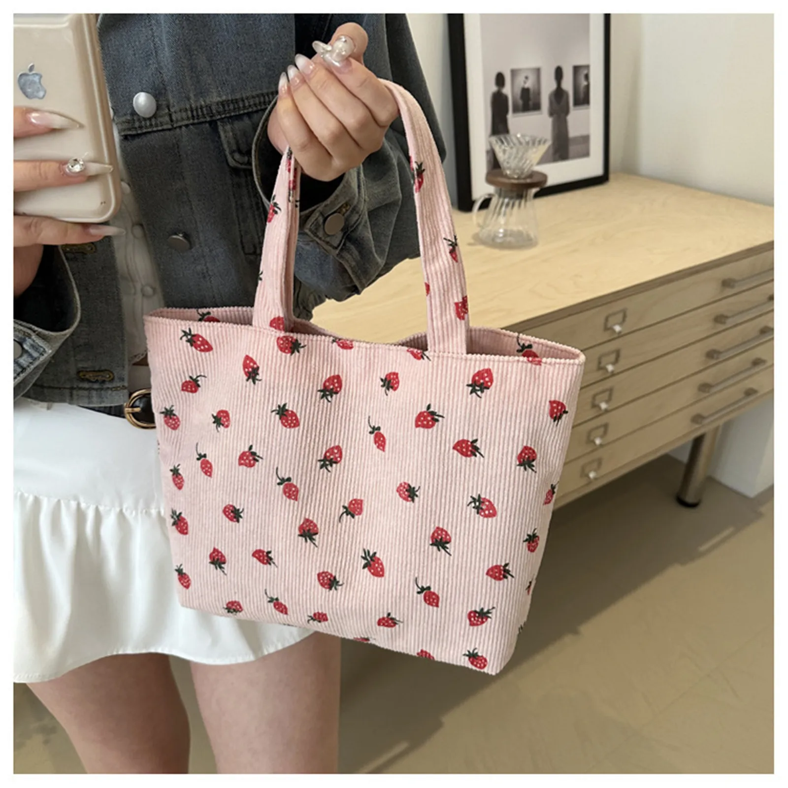 Borsa a mano in velluto a coste borsa a tracolla con motivo a fragola di grande capacità borsa a tracolla Versatile Casual per pendolarismo nuova