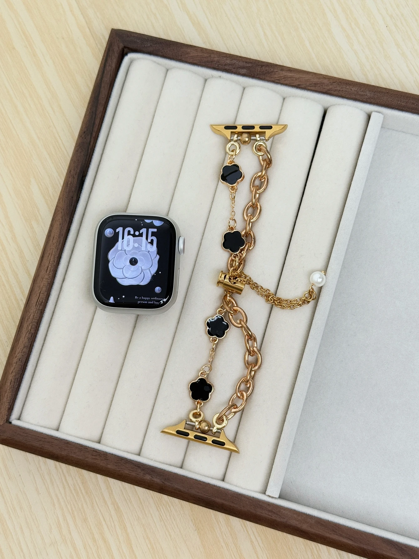 Excellent Metal link For Apple Watch band women loop Series 8/7/6/10/9/11 40mm 41mm 38mm 42mm 44mm 45mm 46mm Strap