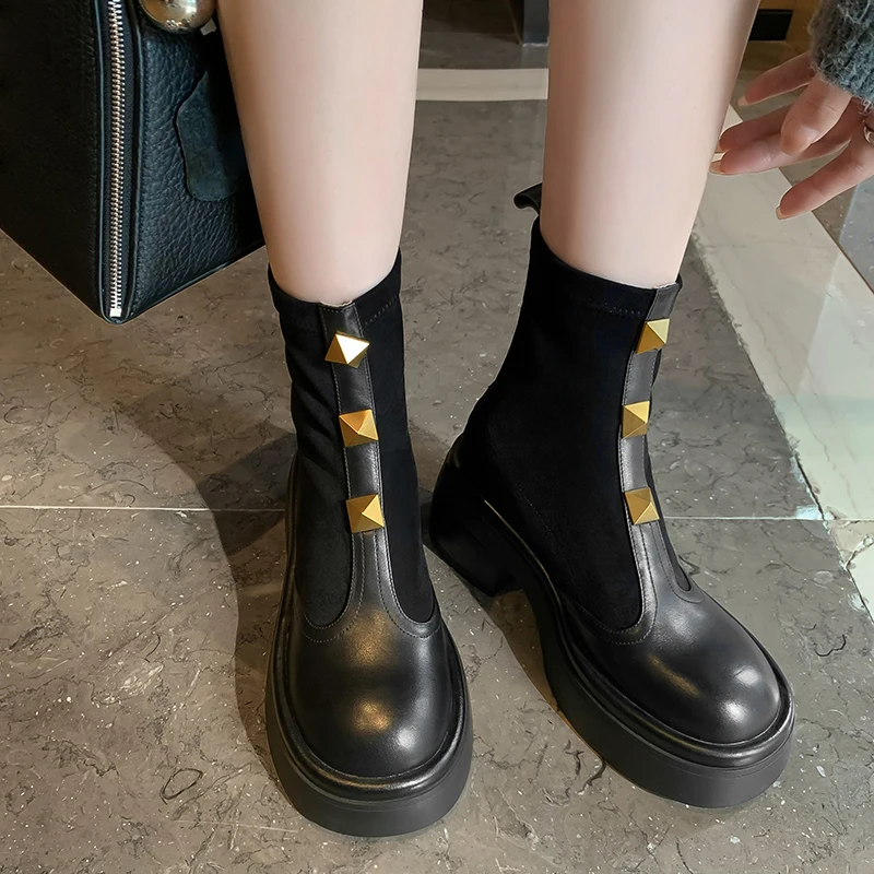 

Rivet Decor Retro Thick Bottom Ankle Botas Women Genuine Leather Elastic Fabric Splicing Short Boots Autumn Winter Chelsea Boots