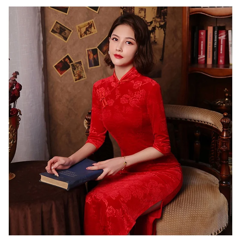 Red 3/4 Sleeve Long Cheongsam Velvet Slim Mother Dress Elegant Traditional Evening Dresses Qipao