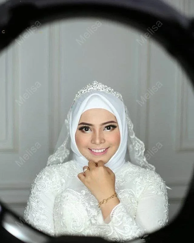 فساتين زفاف إسلامية ساحرة مخصصة من الدانتيل رداء De Mariage سويب تراين بأكمام طويلة ثوب زفاف فيستدوس دي نويفا