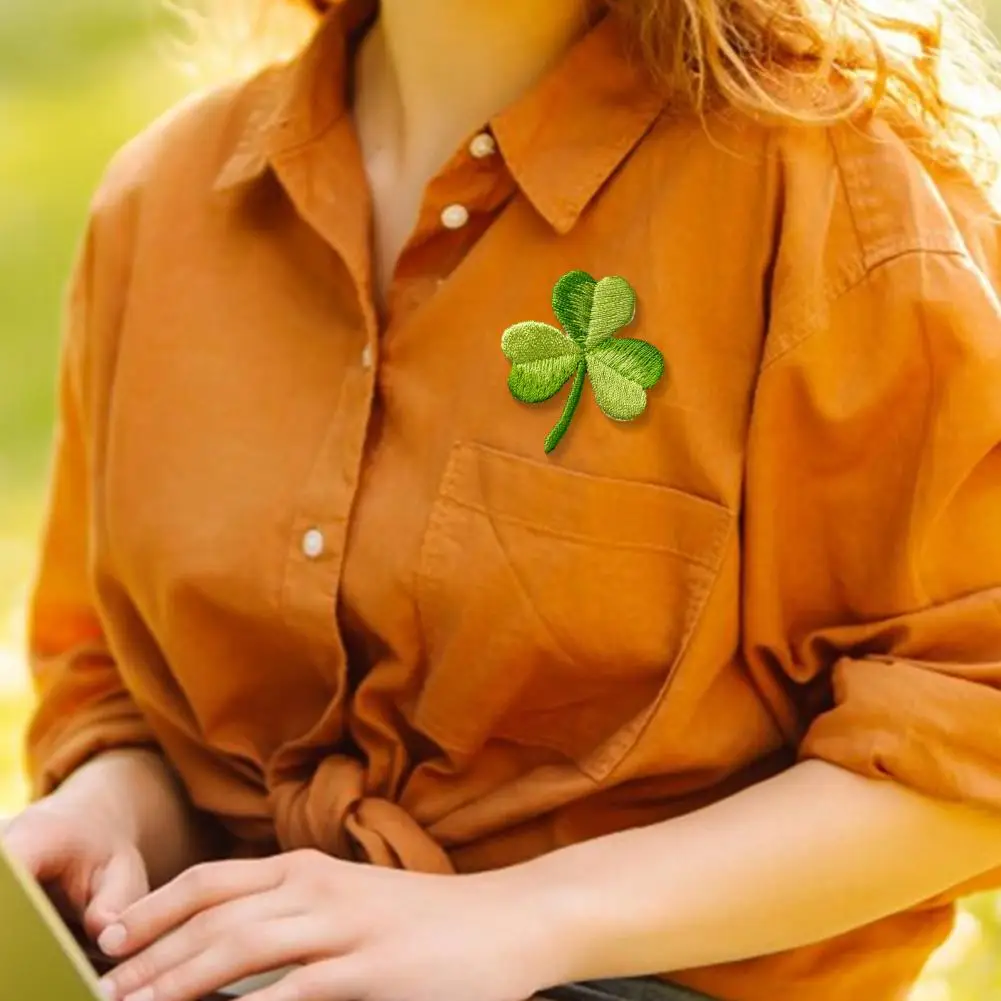 Clovers Sew-on Patch Embroidered Four Leaf Clover Patch Iron-on Clovers for Diy Clothing Self Adhesive for Jackets for Bags