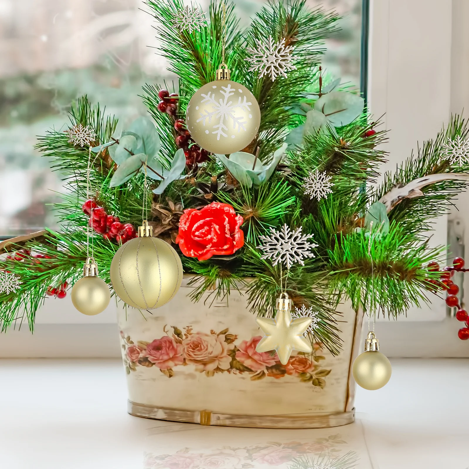 

42Pcs Christmas Tree Ball Ornaments Hanging Xmas Decorations Cute Cartoon Pendants for Holiday Party Background Photo Props