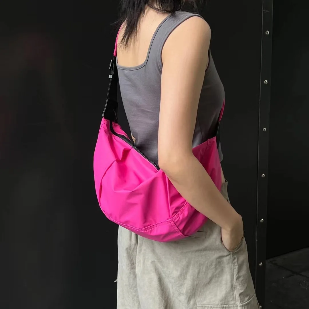 

YIFAN Nylon Shoulder Bag High Capacity Women's Crossbody Messenger Bag Leisure Versatile purses and handbags Totes Hobos Bag