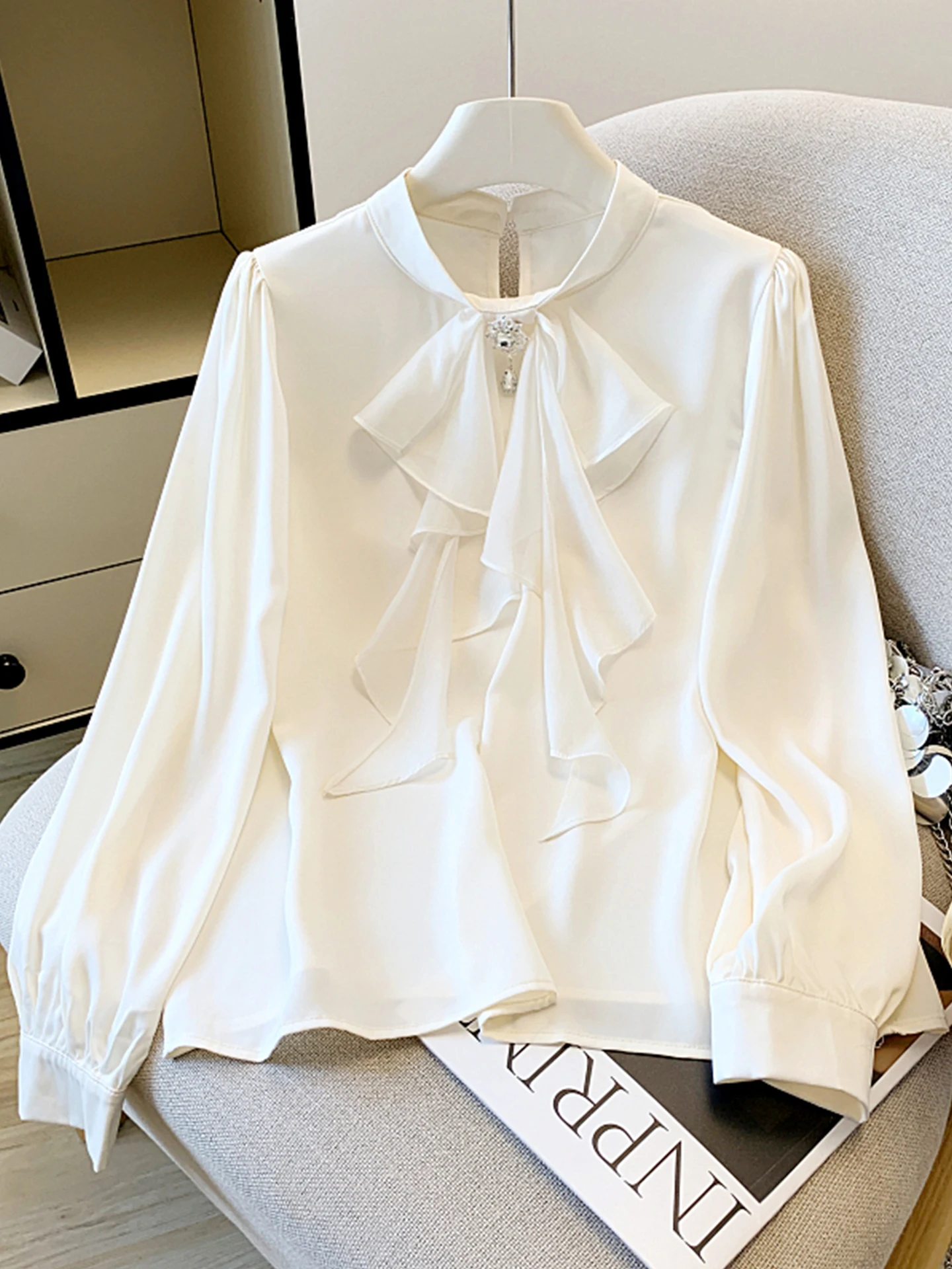 

Emily Clud Premium Long Sve Satin Chiffon Blouse Women's Spring Autumn Floral Lace Hemline Casual Loose Fit irt