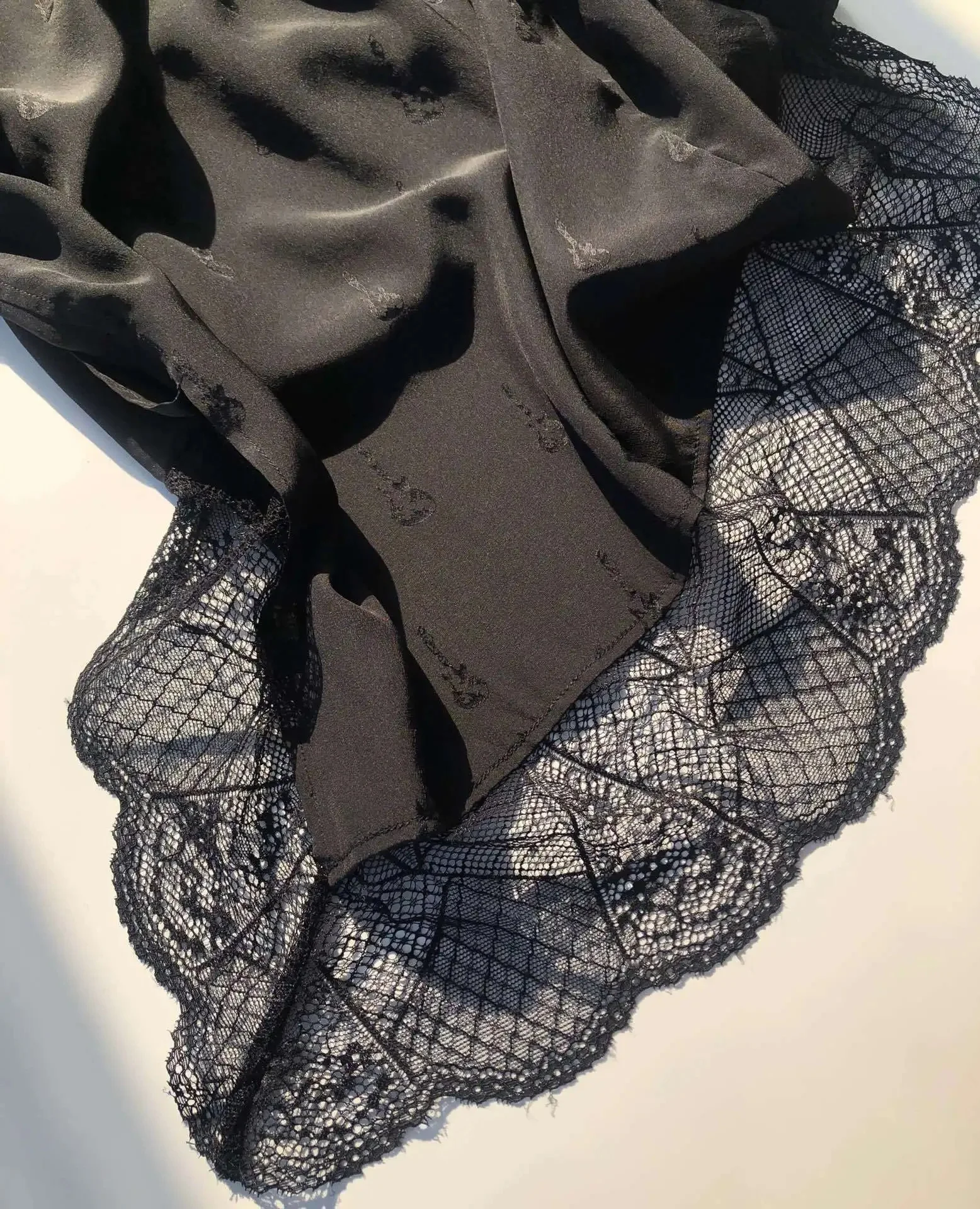 Zwarte vrouwen 100% moerbeizijde rok Franse jacquard viool kant mooie minirok