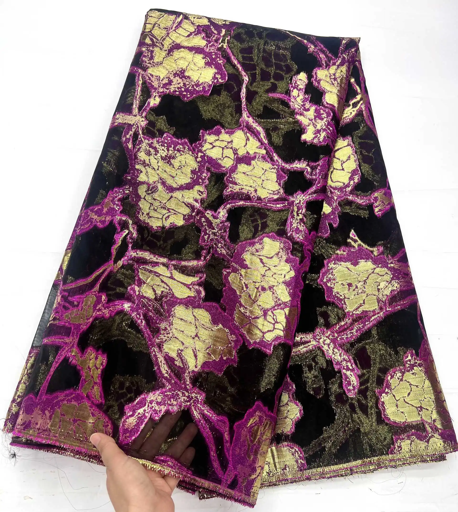 

2025 African Gild Brocade Jacquard Fabric Nigerian French Organza Fashion Satin Damask Lace Fabrics for Wedding Dresses Material