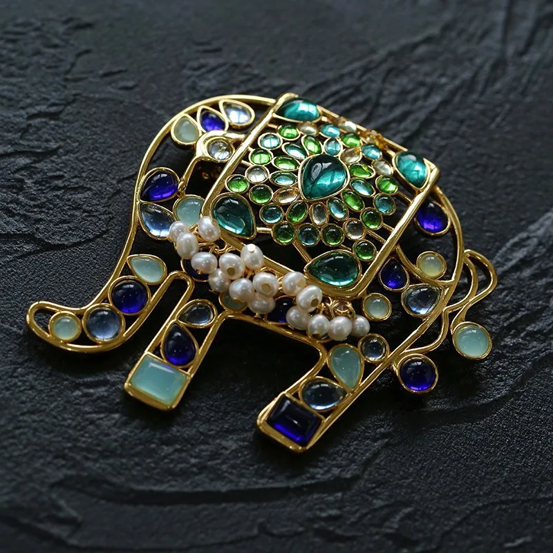 Vintage Colored Gemstone Inlaid Elephant Brooch for Women Designer Palace Luxury Freshwater Pearl Antique Brooch Accessories