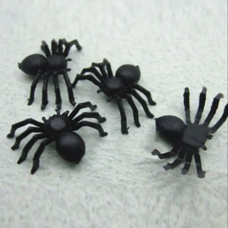 50X Plastic Black Spider Trick Toy Halloween Haunted House Prop Decor