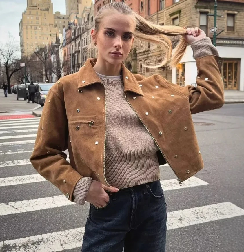 

Elegant Rivet Embellished Suede Jacket Short Outerwear for Women Spring Autumn Fashion