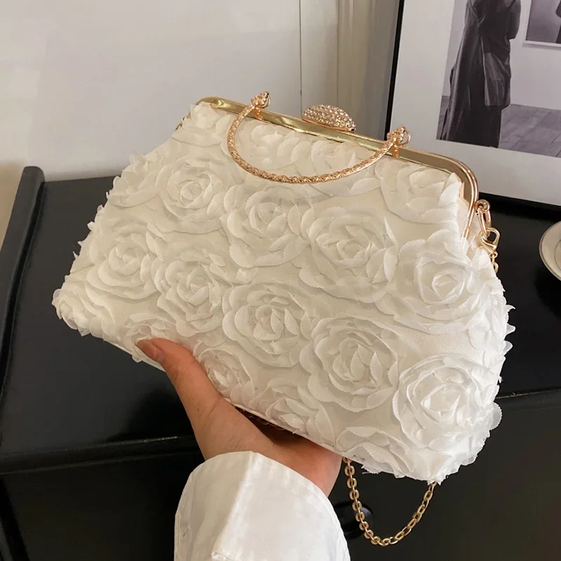 INS Designer Women Bead Flowers Shell Clip Lock Clutch Pink White Crystal Handbags And Purses Chain Messenger Bags Shoulder Bags