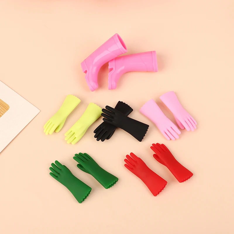 1Set 1:12 Miniatur Rumah Boneka Sepatu Bot Hujan Sarung Tangan Berkebun Sarung Tangan Memasak Sarung Tangan Mencuci Model Dekorasi Peternakan Mainan