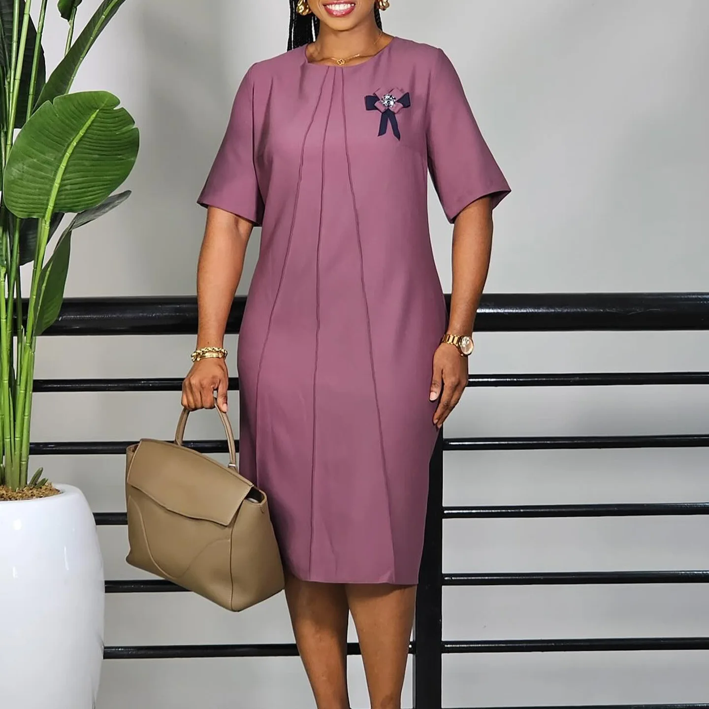 

Spring Summer Fashion Solid Color Dress African Women Round Neck Short Sleeve Dress Elegant Loose Dress Women