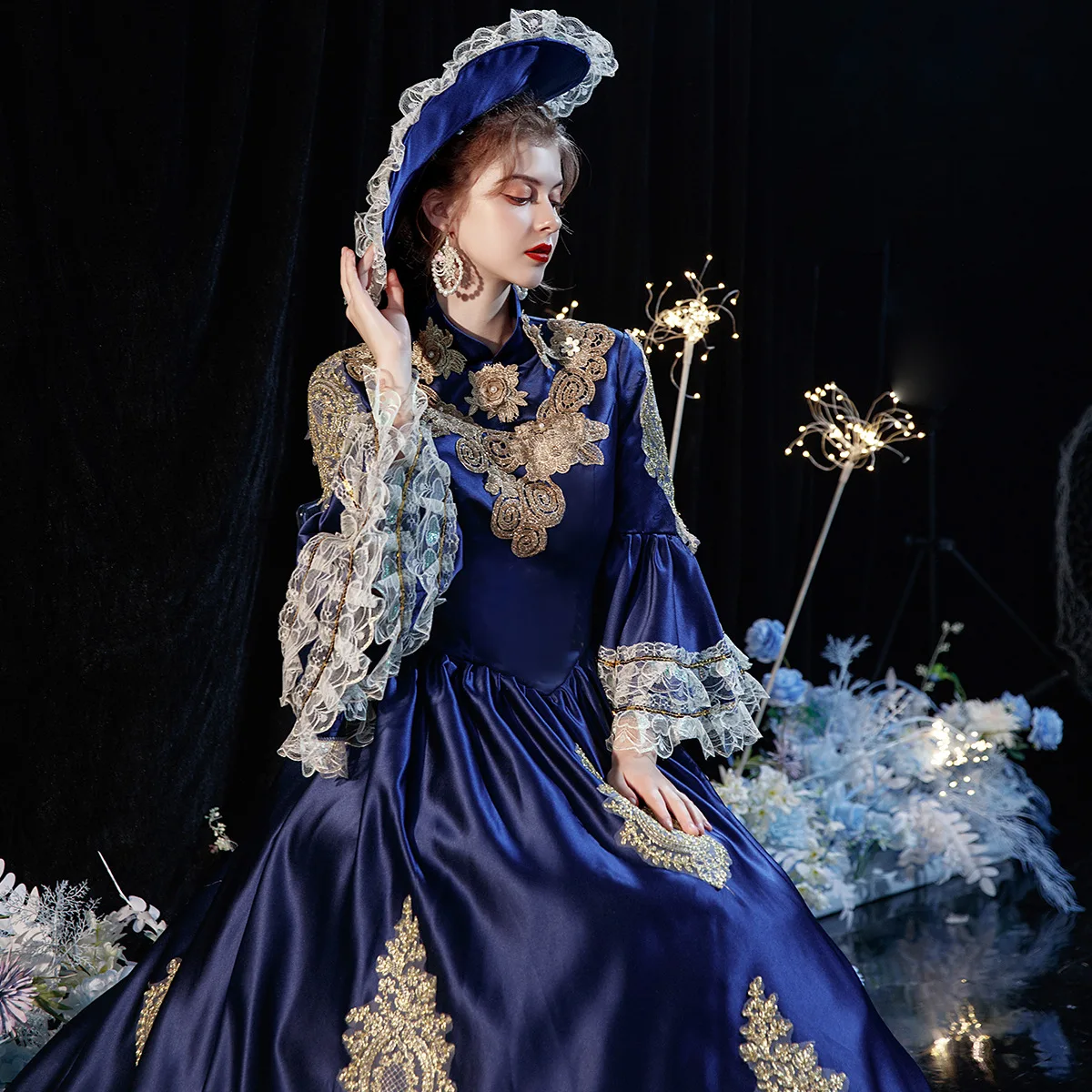 Abito da corte retrò medievale blu navy Fotografo femminile aristocratico Regina femminile Inghilterra Cena di lusso Vestido Festa Luxuoso
