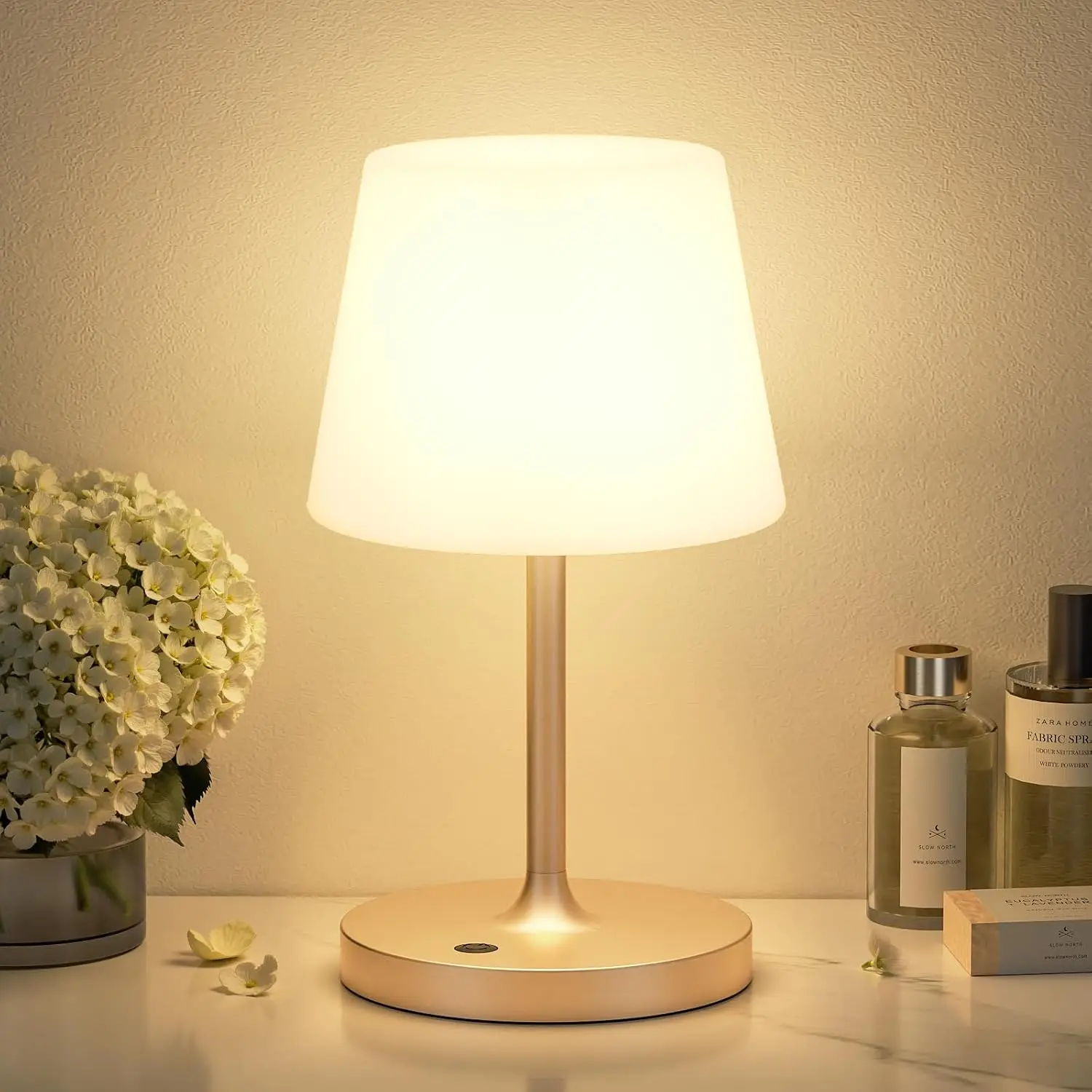 

Водонепроницаемая перезаряжаемая беспроводная лампа, аккумулятор 4000 мАч, сенсорное управление, регулировка яркости, для улицы, кухни, ванной, кемпинга, патио, IP54