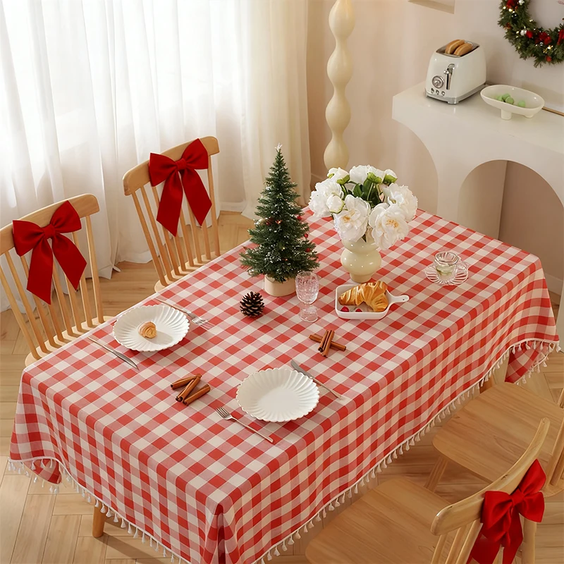 Weihnachts-Tischdecke aus kariertem Polyester mit knitterfreien Quasten für Urlaubspartys, Restaurants, Küchen, Esstischdekorationen