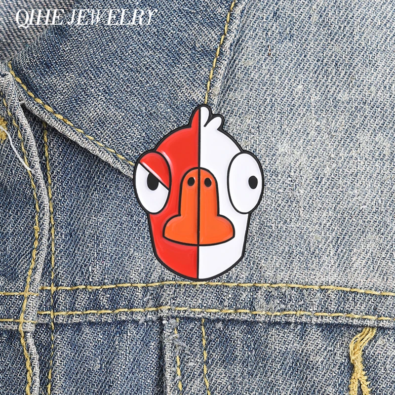 Broche en émail 'Goose & Duck' à double expression (demi-duck, demi-oie) rouge et blanc, pour jeu de stratégie décontracté et badge de jeu de société